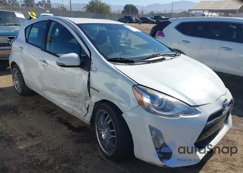 2016 Toyota Prius C Two z USA, uszkodzony, nr VIN JTDKDTB36G1116460